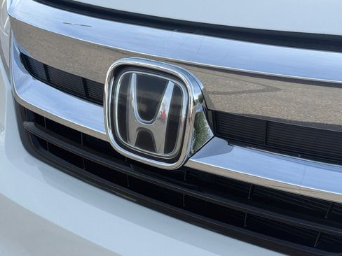 Used 2019 Honda Pilot Touring image 34