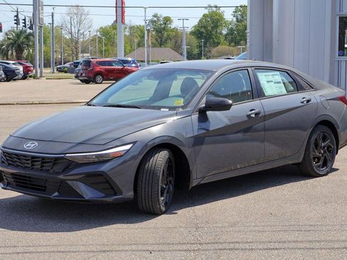 New 2026 Hyundai Elantra Sport image 28