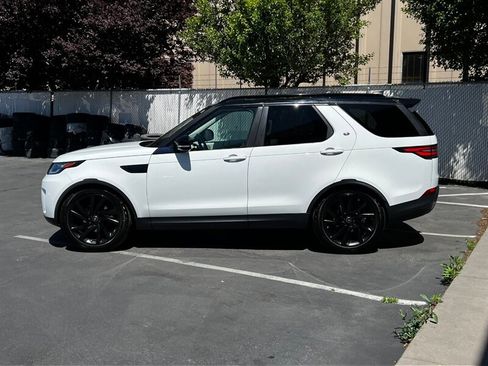 Used 2020 Land Rover Discovery HSE Luxury AWD/4WD image 4