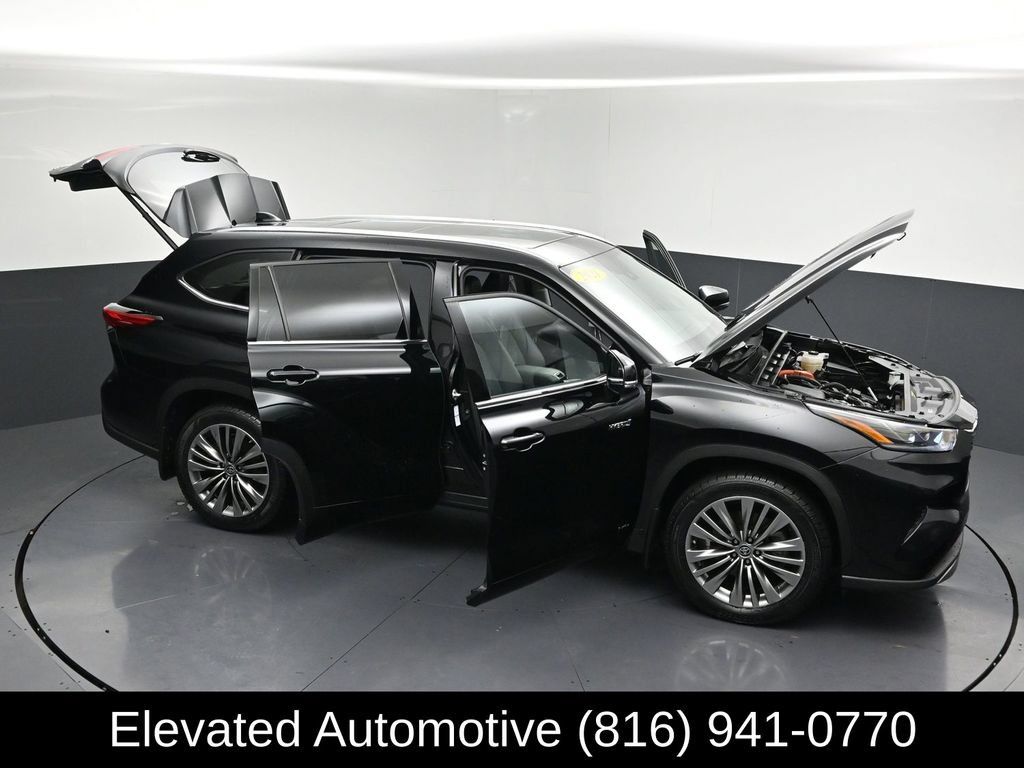Used 2021 Toyota Highlander Platinum AWD/4WD image 27