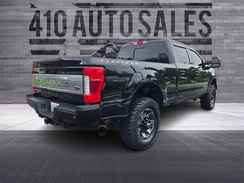 Used 2017 Ford F250 Platinum w/ Platinum Ultimate Package AWD/4WD image 3