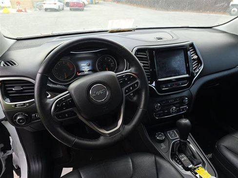 Used 2019 Jeep Cherokee Limited w/ Luxury Group AWD/4WD image 14