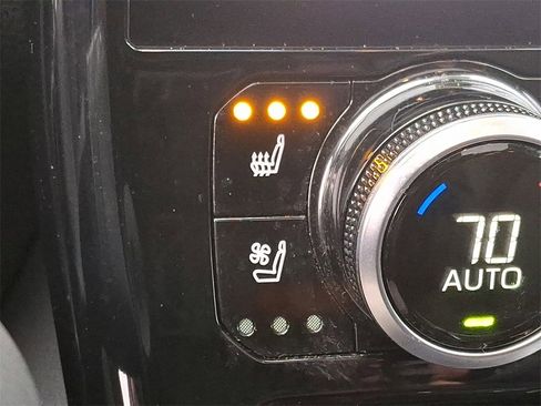 Used 2023 Toyota Highlander Platinum image 27