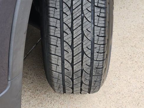 Used 2019 Chevrolet Trax LS w/ Tint and Cruise Package image 18