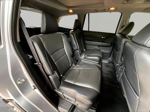 Used 2019 Honda Pilot Elite image 25