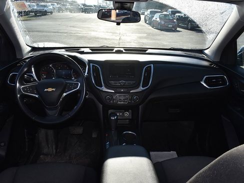 Used 2020 Chevrolet Equinox LT image 3