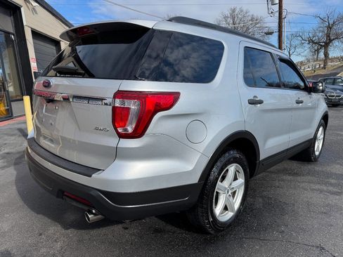 Used 2018 Ford Explorer 4WD image 3