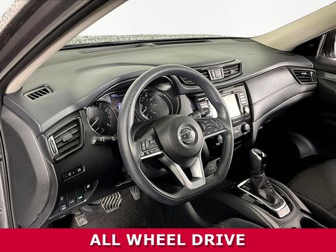 Used 2018 Nissan Rogue S image 17