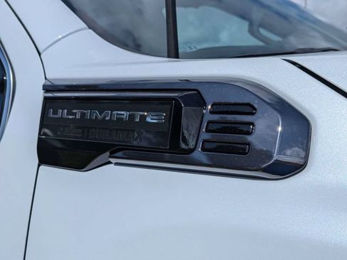 New 2026 GMC Sierra 2500 Denali Ultimate w/ LPO, Black Badging Package AWD/4WD image 11