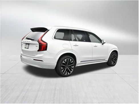 New 2026 Volvo XC90 T8 Ultra w/ Protection Package Premier AWD/4WD image 5