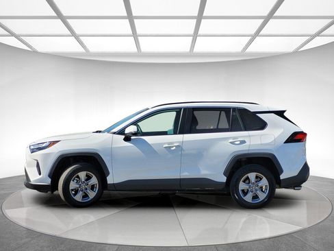 Used 2025 Toyota RAV4 XLE image 6