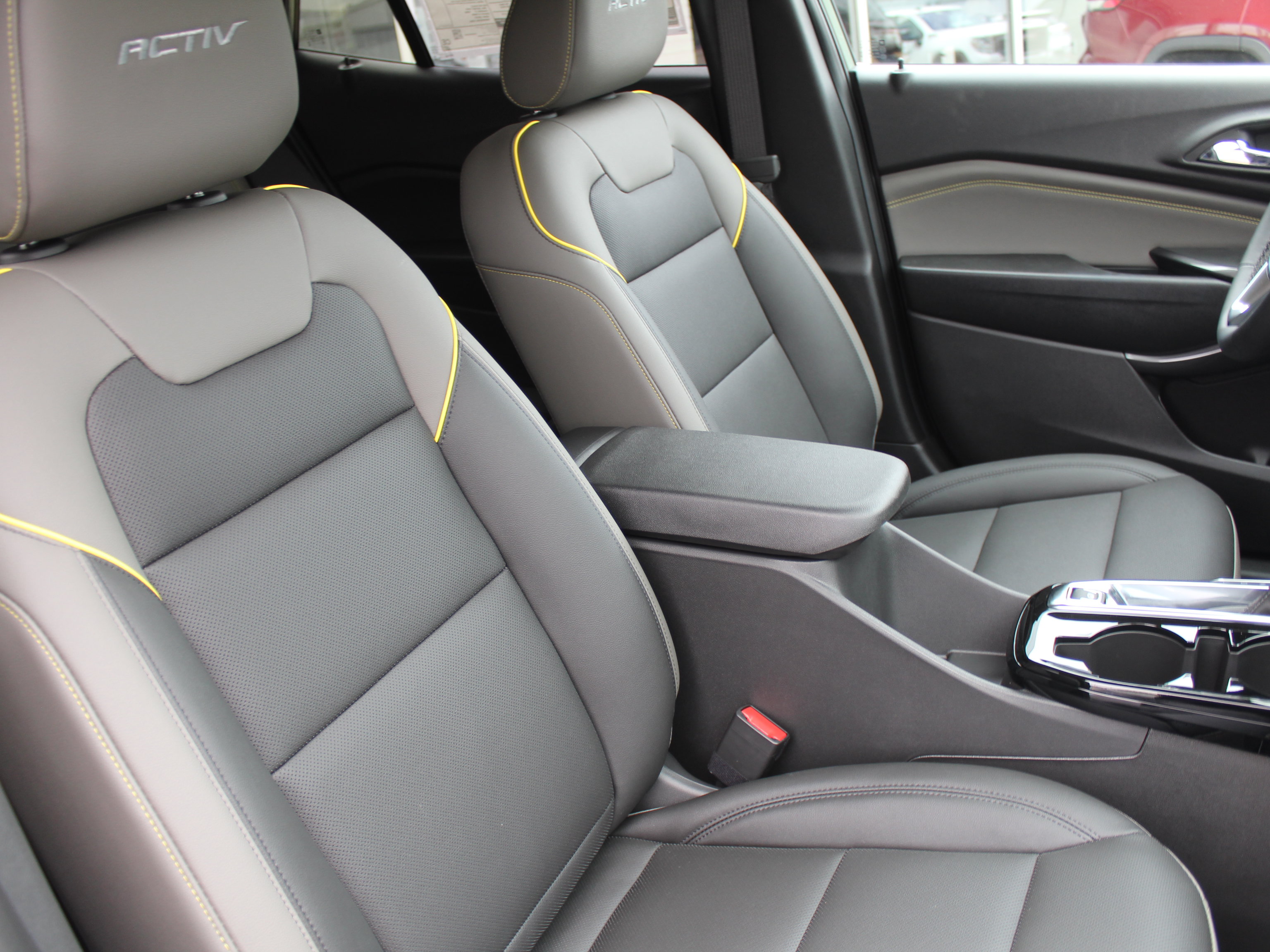 New 2026 Chevrolet Trax ACTIV w/ Driver Confidence Package FWD image 18