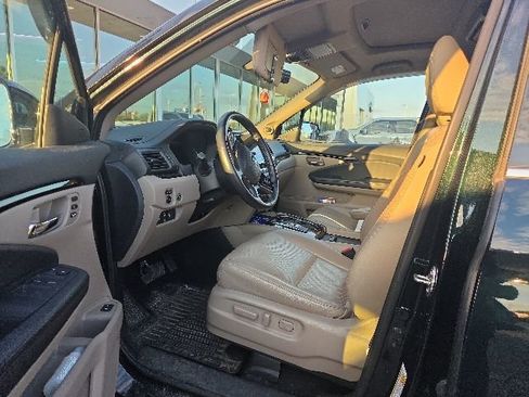 Used 2020 Honda Pilot Elite image 4