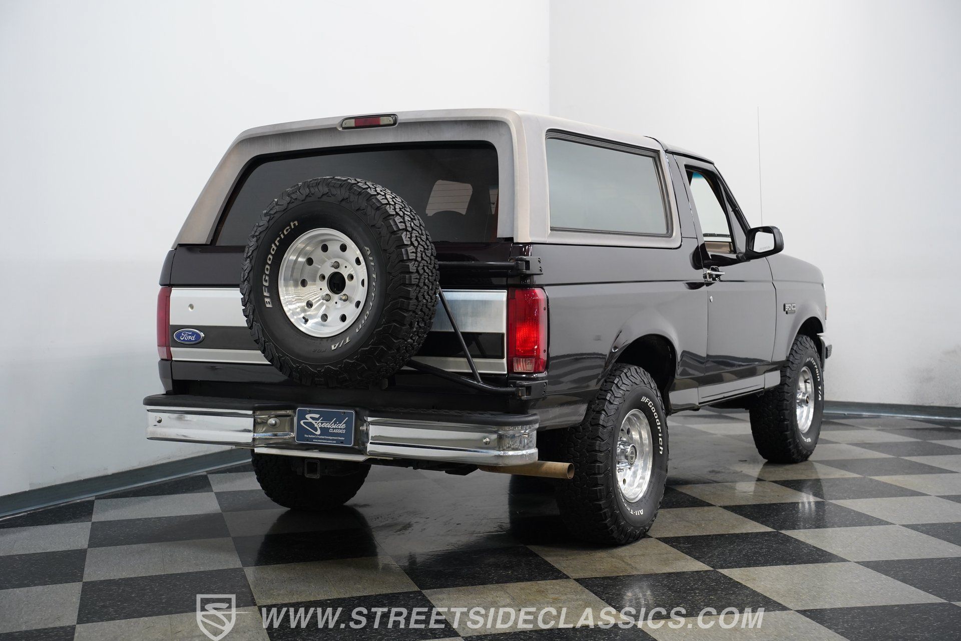 Used 1996 Ford Bronco Eddie Bauer AWD/4WD image 12