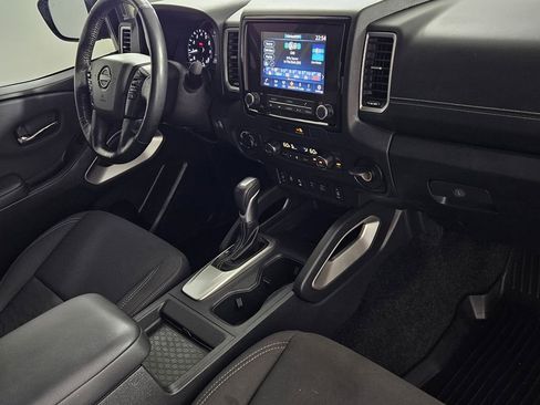Used 2022 Nissan Frontier SV image 29