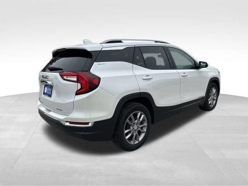 Used 2022 GMC Terrain SLT w/ Infotainment Package II image 8