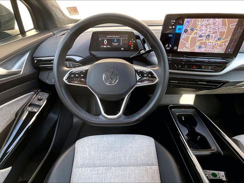 Certified 2023 Volkswagen ID.4 Pro image 4