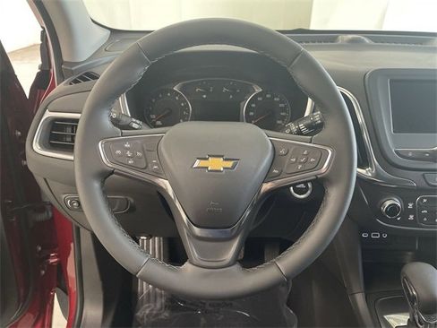 Certified 2024 Chevrolet Equinox LT w/ LPO, Floor Liner Package image 31