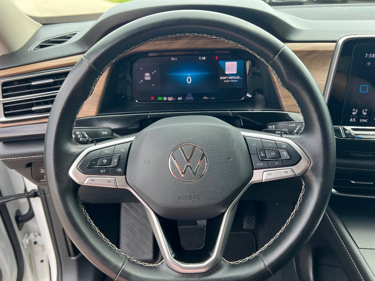 Used 2024 Volkswagen Atlas SE AWD/4WD image 10