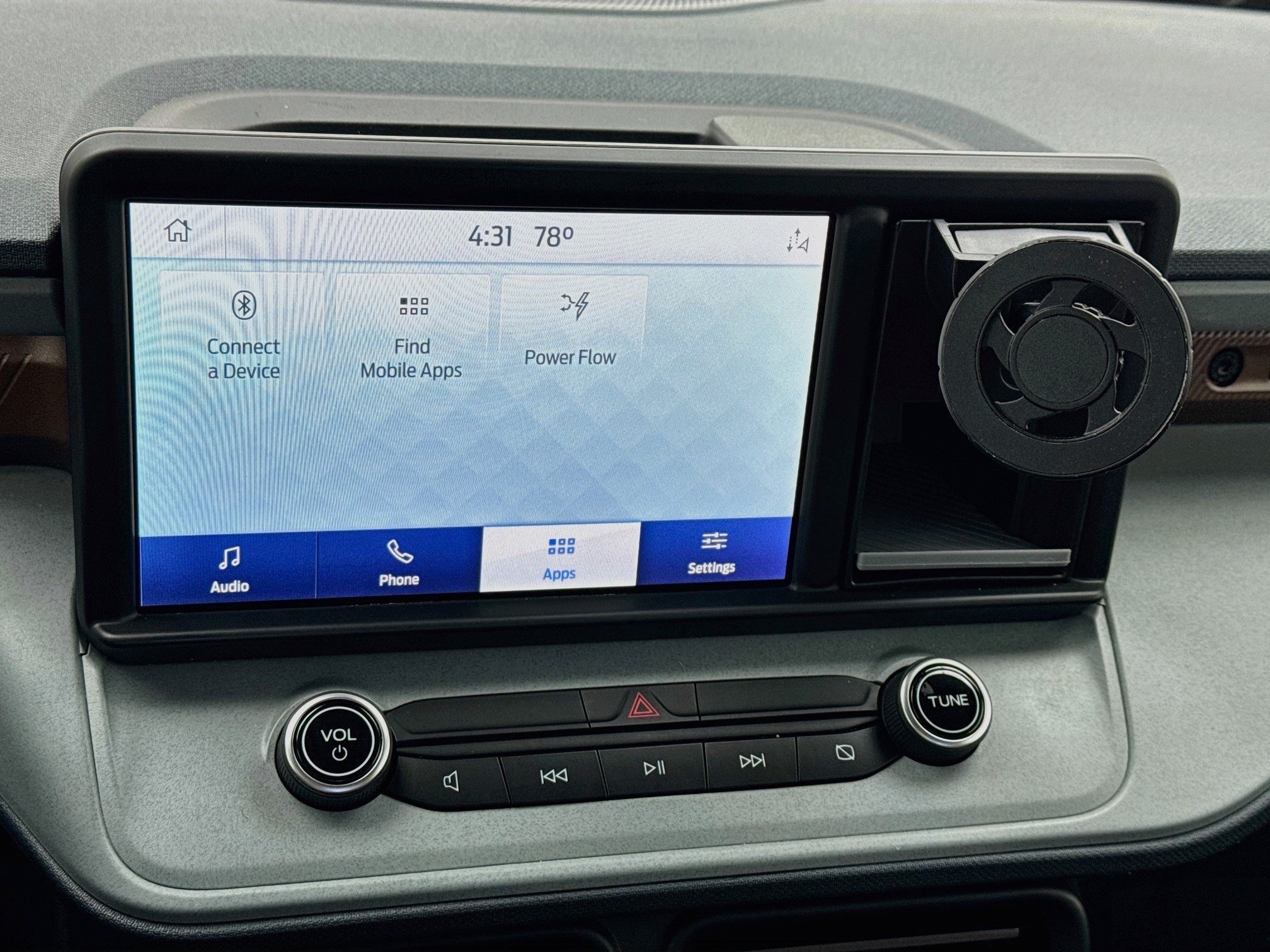 Used 2022 Ford Maverick Lariat w/ Lariat Luxury Package FWD image 9