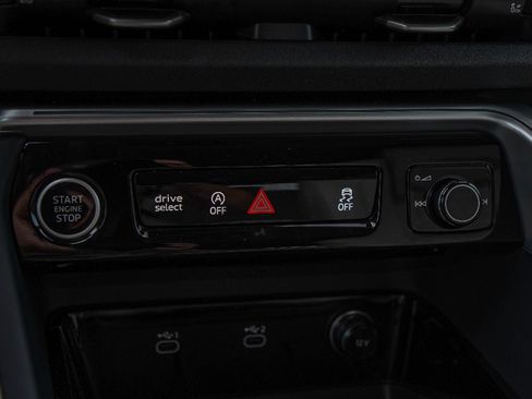 New 2025 Audi Q5 Premium Plus image 12