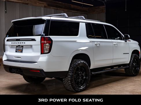 Used 2022 Chevrolet Suburban Z71 w/ Luxury Package image 10