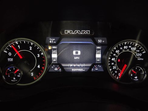 Used 2023 RAM 2500 Laramie AWD/4WD image 11