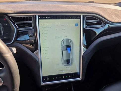 Used 2015 Tesla Model S 85D image 26