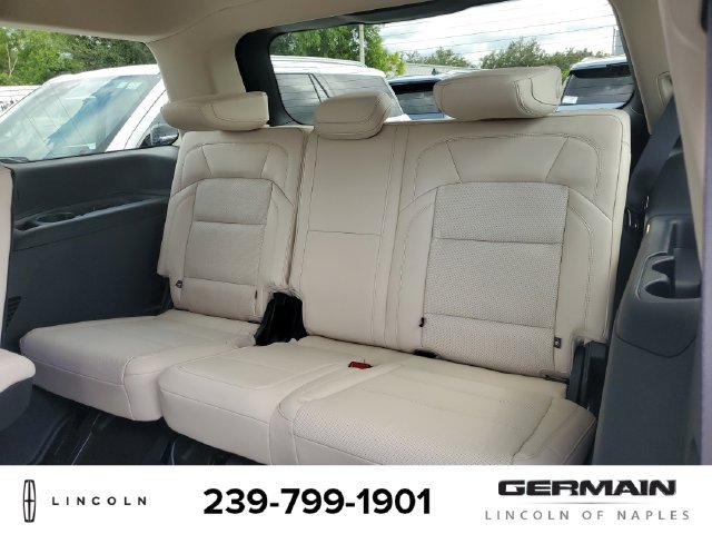 New 2027 Lincoln Navigator Premiere RWD image 20