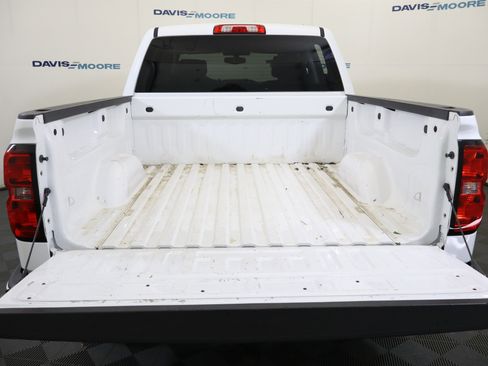 Used 2018 Chevrolet Silverado 1500 Custom w/ LPO, Black Pack AWD/4WD image 9