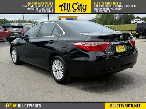 Used 2016 Toyota Camry LE FWD image 5