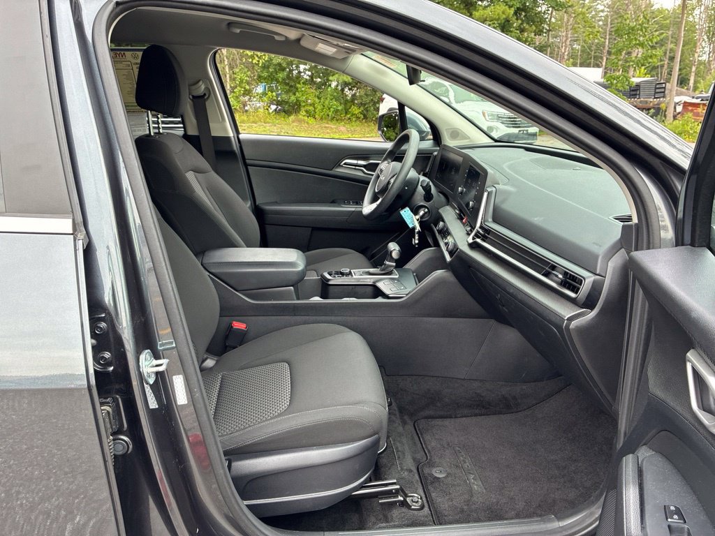 Used 2023 Kia Sportage LX AWD/4WD image 36