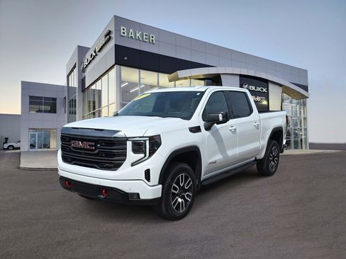 Certified 2023 GMC Sierra 1500 AT4 w/ AT4 Premium Package AWD/4WD image 1