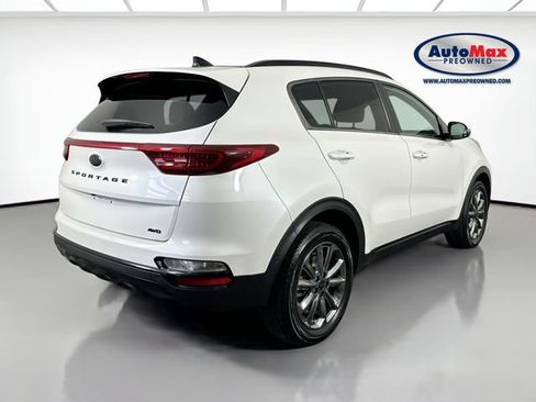 Used 2021 Kia Sportage S w/ S AWD Premium Package image 2