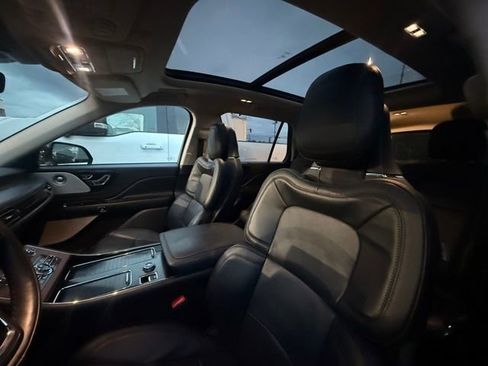 Used 2021 Lincoln Aviator Grand Touring w/ Equipment Group 302A image 3