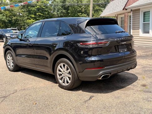 Used 2019 Porsche Cayenne AWD/4WD image 4