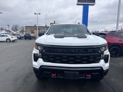 Used 2023 Chevrolet Silverado 1500 Custom Trail Boss w/ LPO, Dark Essentials Package image 2