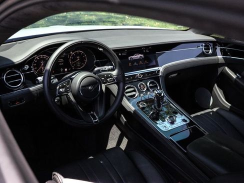 Used 2020 Bentley Continental GT image 5