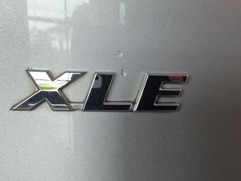 Used 2024 Toyota RAV4 XLE FWD image 45