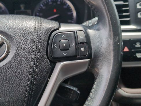 Used 2015 Toyota Highlander Limited AWD/4WD image 20