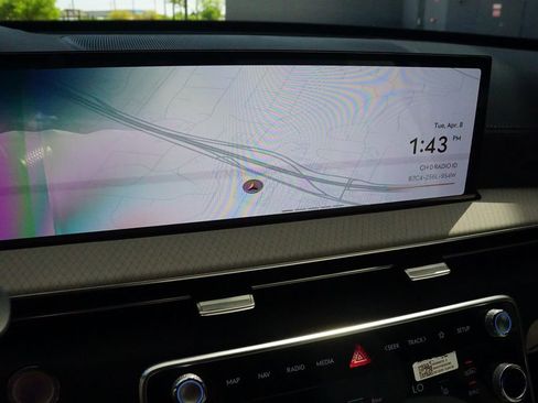 New 2025 Genesis GV80 3.5T Prestige image 9