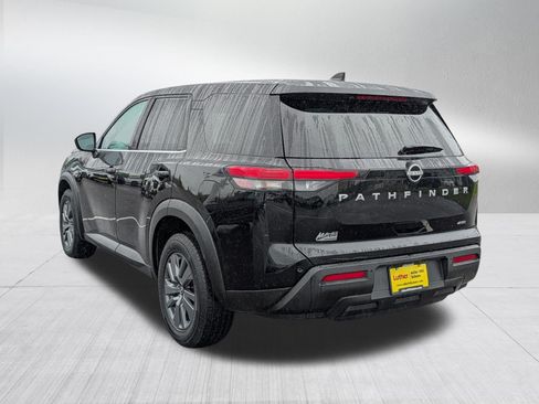 Used 2024 Nissan Pathfinder S AWD/4WD image 5