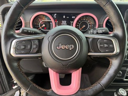 Used 2021 Jeep Wrangler Unlimited Sahara image 13