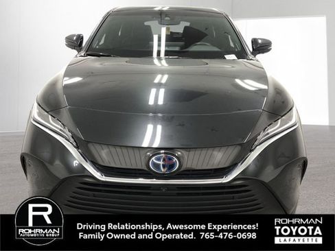 Used 2021 Toyota Venza Limited w/ Advanced Technology Package image 10