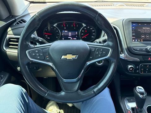 Used 2020 Chevrolet Equinox LT FWD image 10