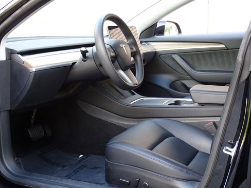 Used 2023 Tesla Model 3 Standard Range RWD image 31