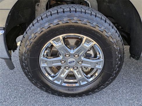 Certified 2022 Ford F150 XLT w/ XTR Package image 11