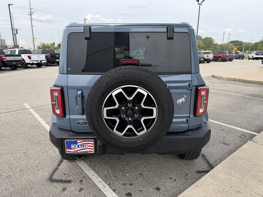 Used 2025 Ford Bronco Outer Banks AWD/4WD image 4