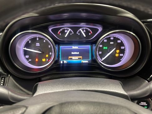 Used 2019 Buick Envision Essence w/ LPO, Active Package AWD/4WD image 5
