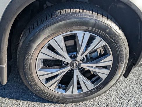 Certified 2023 Nissan Rogue SV w/ SV Premium B Package image 19